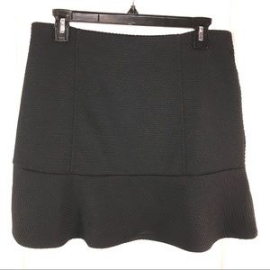 Olive & Oak Black Textured Mini Skirt, Size M